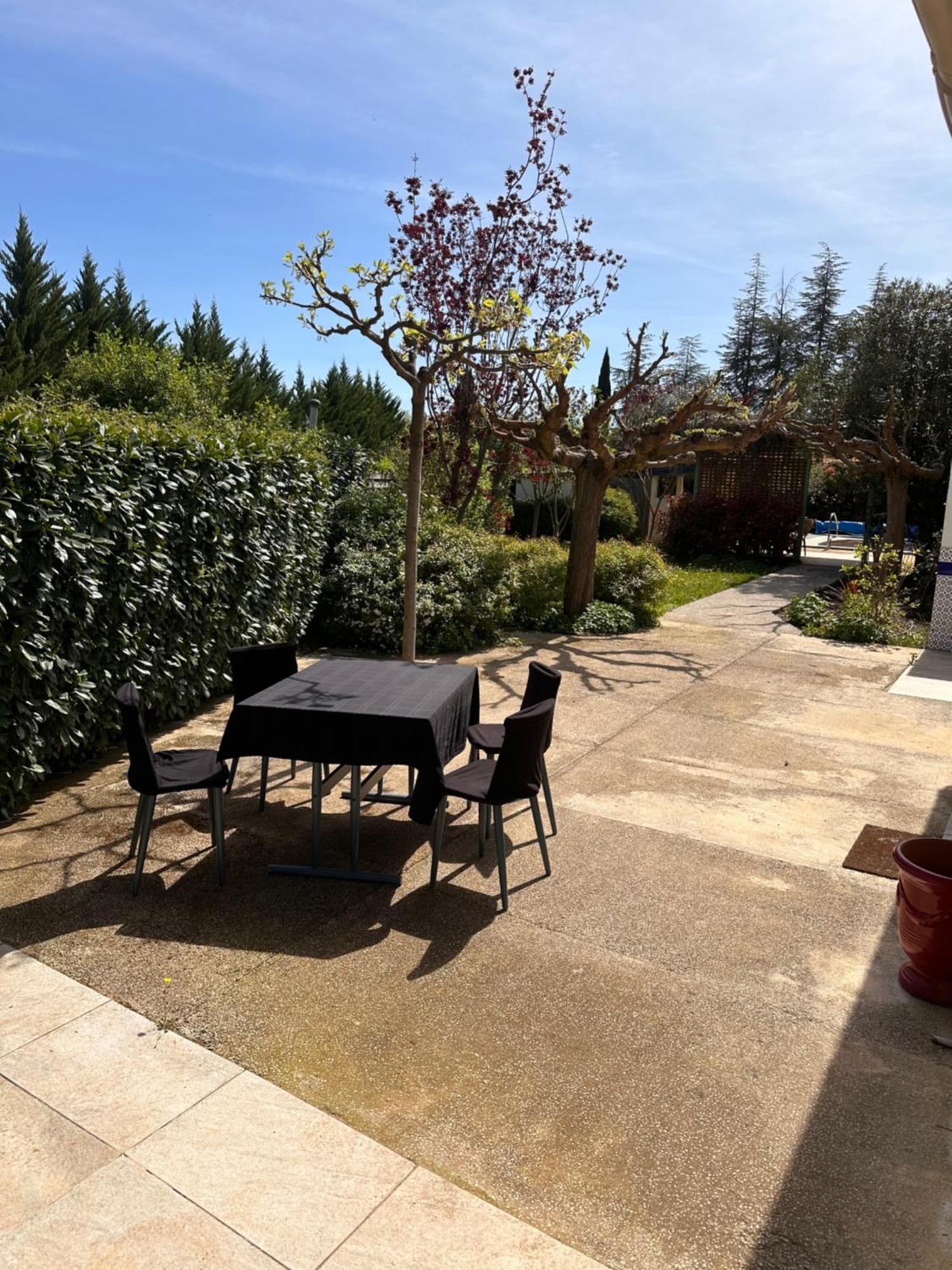 Villa Mas Des Reves - Piscine - Cloture à Arpaillargues-et-Aureillac Extérieur photo